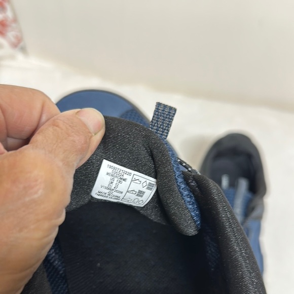 Lands' End Blue and Black Athletic Shoes with Mesh Upper - Picture 9 of 13